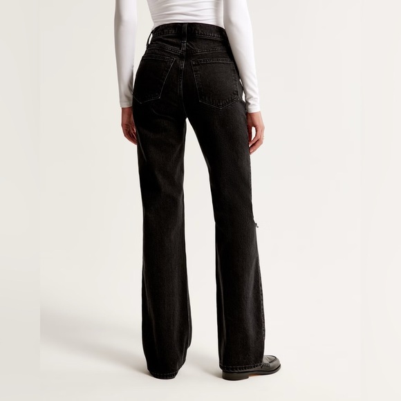 A&F | High Rise 90s Relaxed Jean - Picture 2 of 13